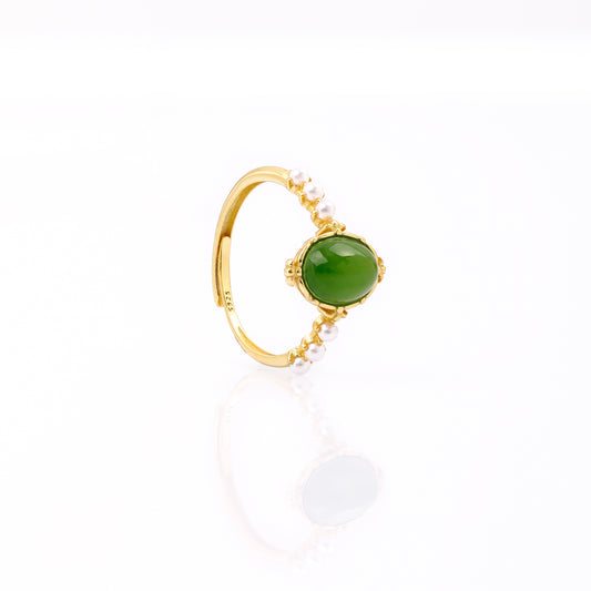 The gold-inlaid Hetian Jade ring