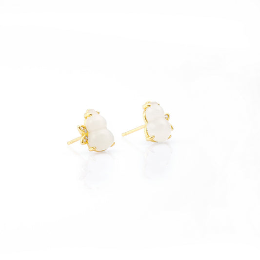 The bee shaped White Hetian Jade earrings